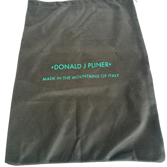 Donald J Pliner Black Dust Bag with Green Logo - Picture 1 of 2